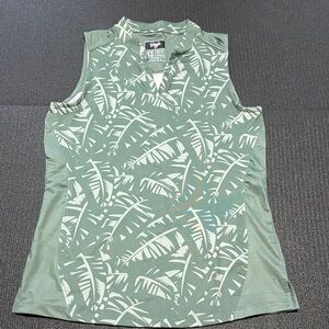 WAGGLE Green Leaf Print Sleeveless Top